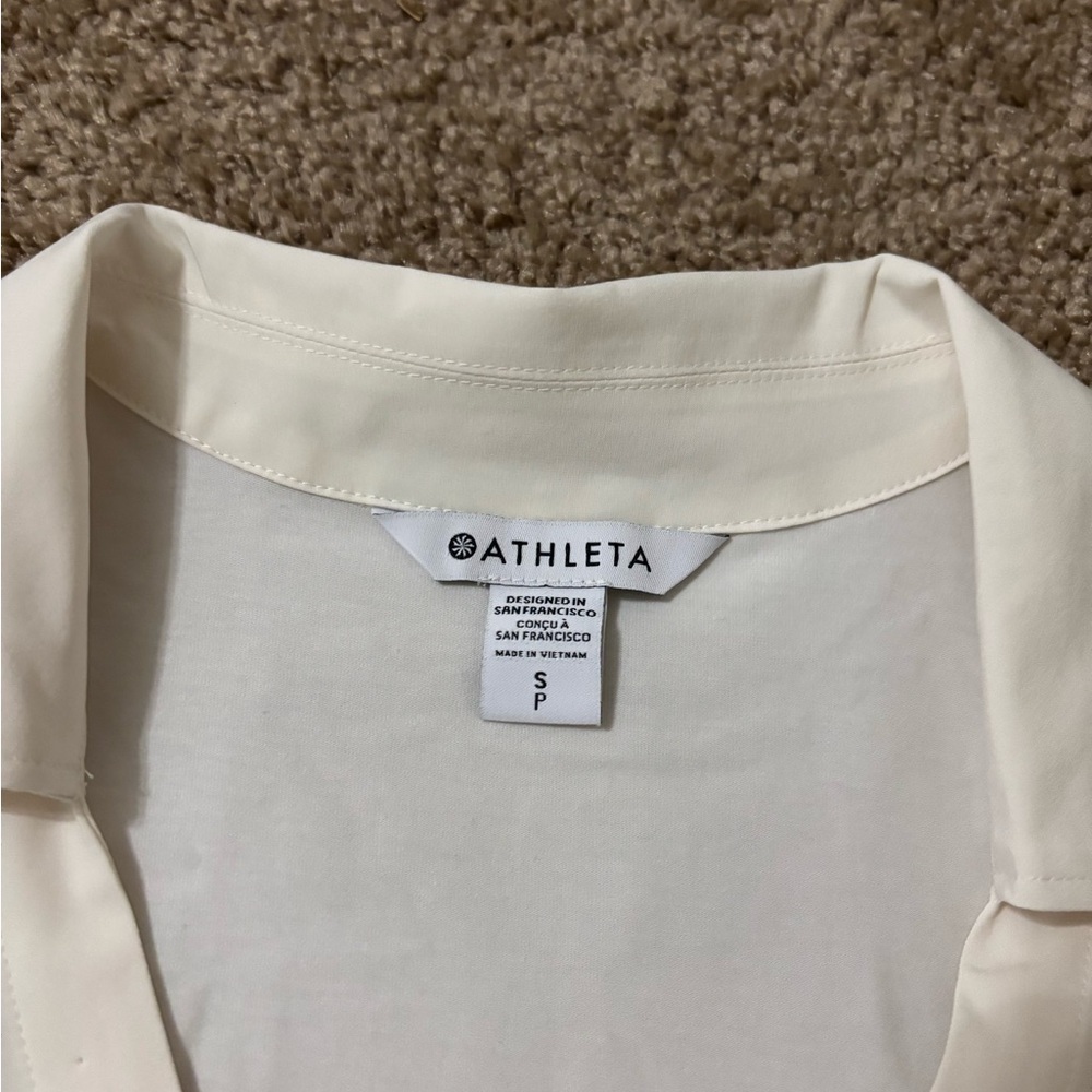 Athleta women's V-neck short-sleeve polo relaxed fit Size Small - Picture 6 of 6